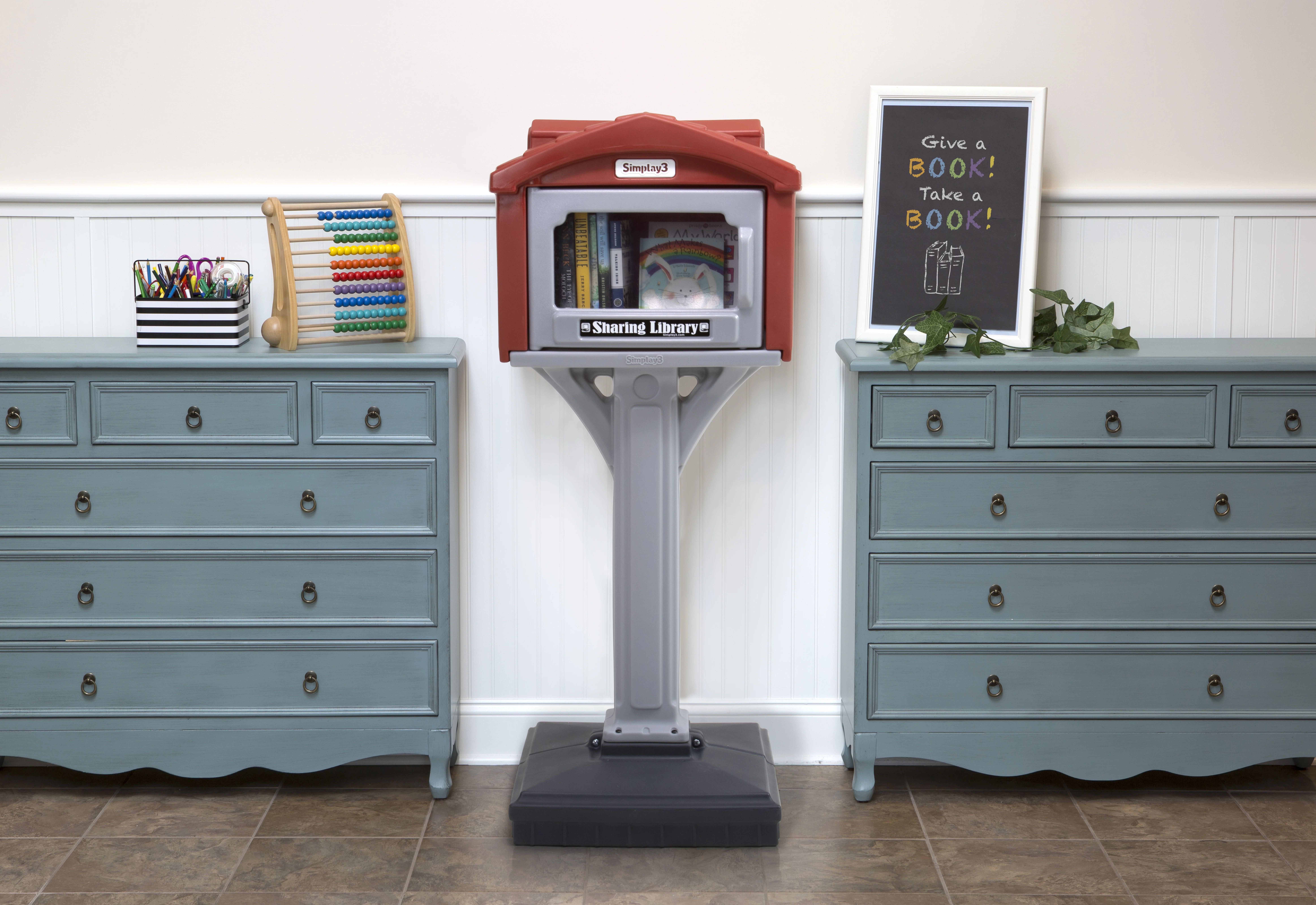 Indoor/Outdoor Little Sharing Library Box